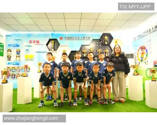 儿童时期的足球明星成长之路与成就探索